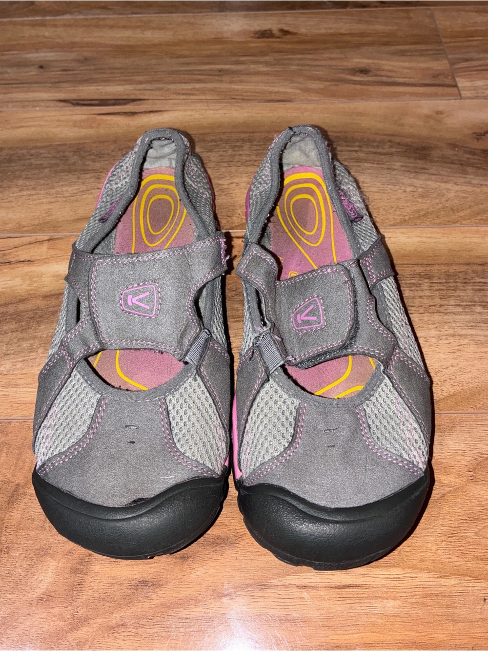 KEEN Women’s Vented Sport Mary Jane Sandals, gray & pink - size 5
